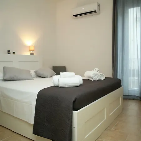 Izzhome Blue * Ragusa